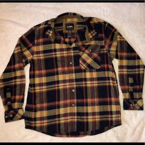Men’s light weight flannel.